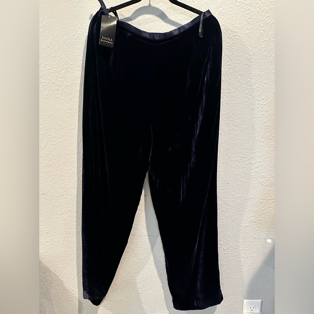 Vintage velvet pants
Dana Buchman  Luxurious dark blue pants NWT